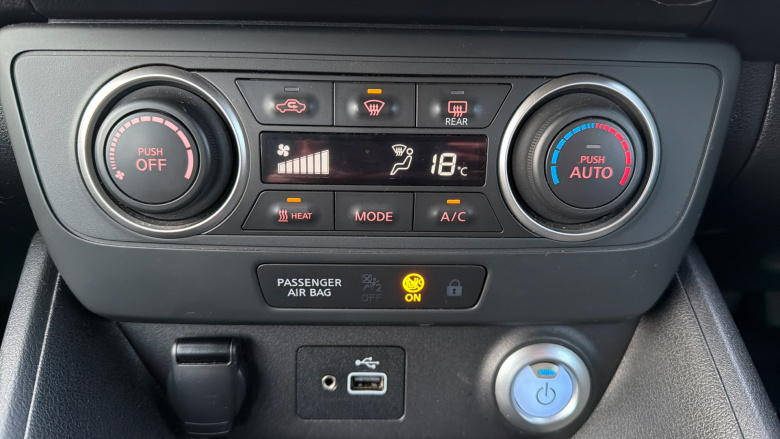 Nissan LEAF 110kW Acenta 39kWh 5dr Auto Electric Hatchback